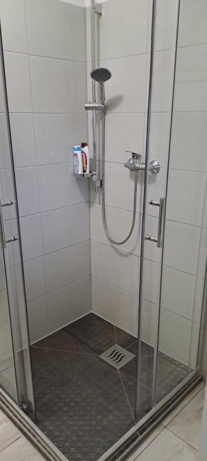 Sara1 Apartment Slavonski Brod Ngoại thất bức ảnh