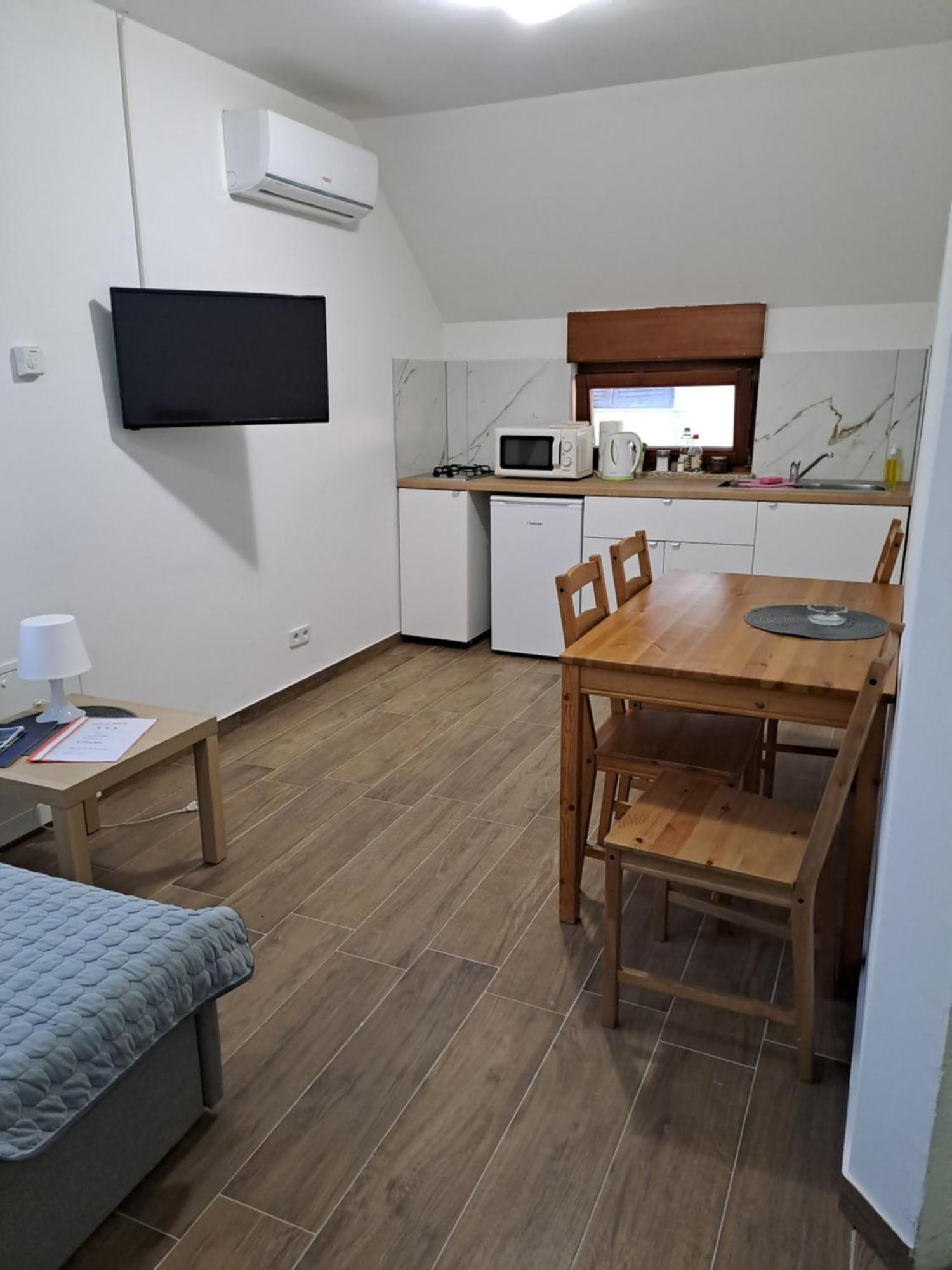 Sara1 Apartment Slavonski Brod Ngoại thất bức ảnh